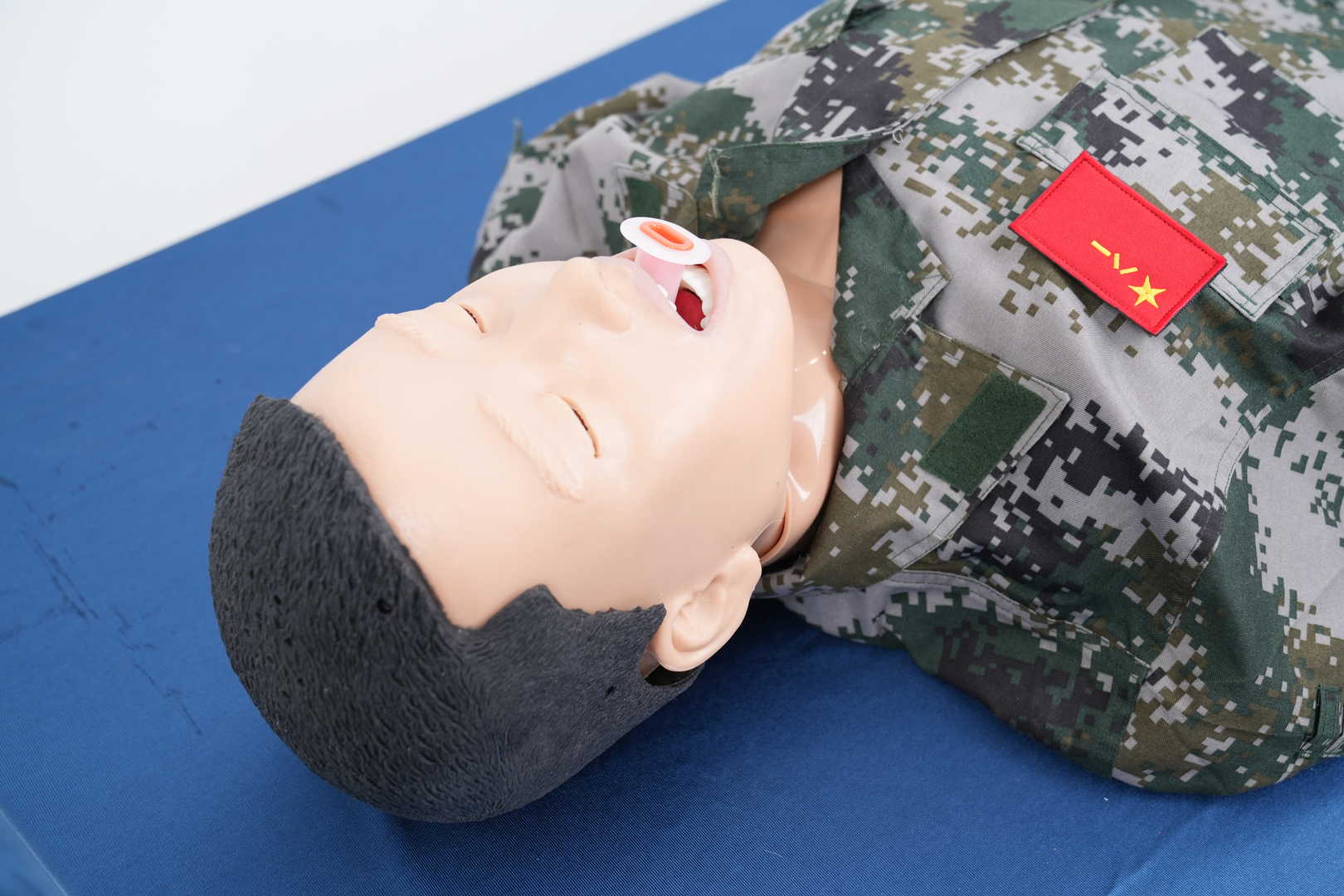 Combat Self-aid &amp; Buddy-aid Manikin (Basic)